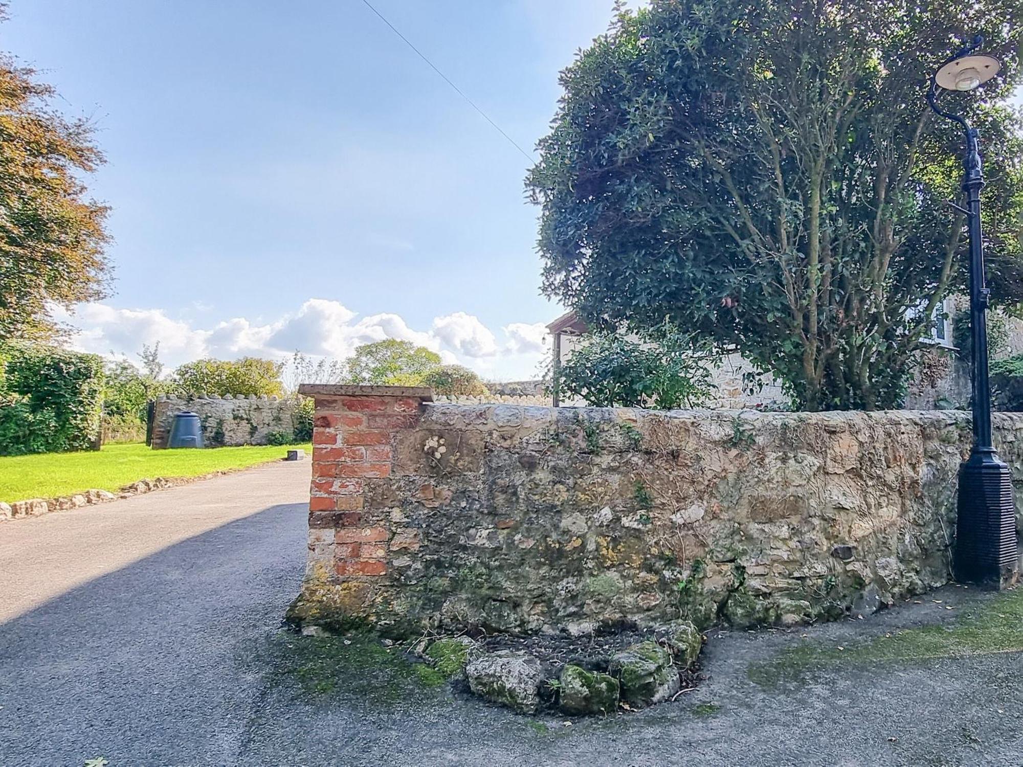 The Moat House Villa Cudworth Exterior foto